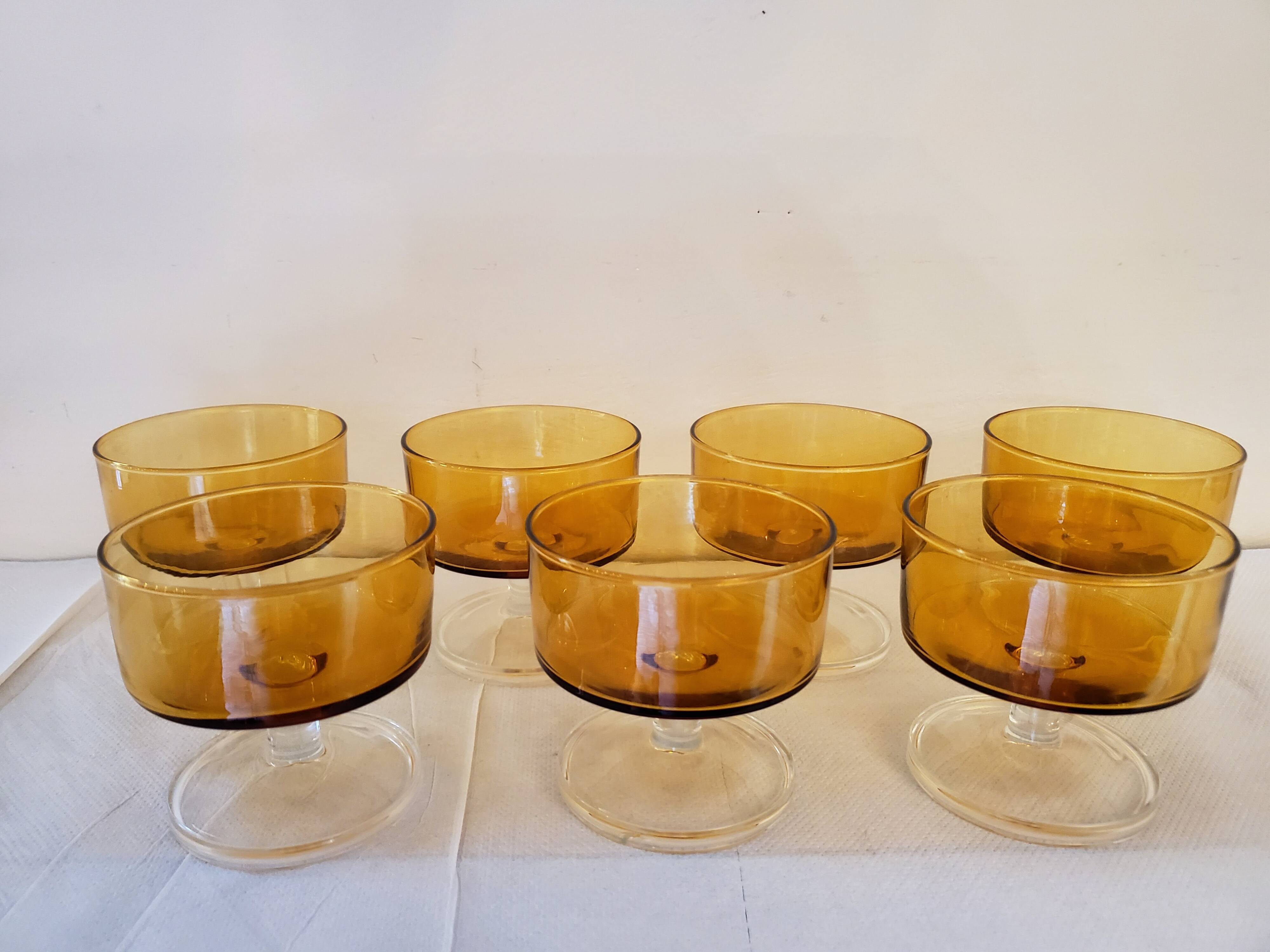 7 coupes à Champagne ou à dessert 70's