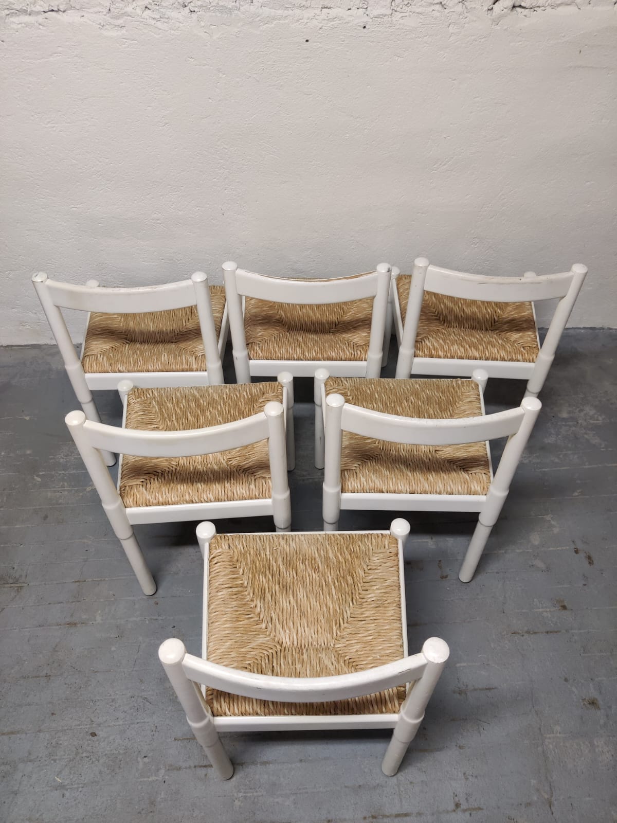 Suite of 6 Carimate chairs by Vico Magistretti