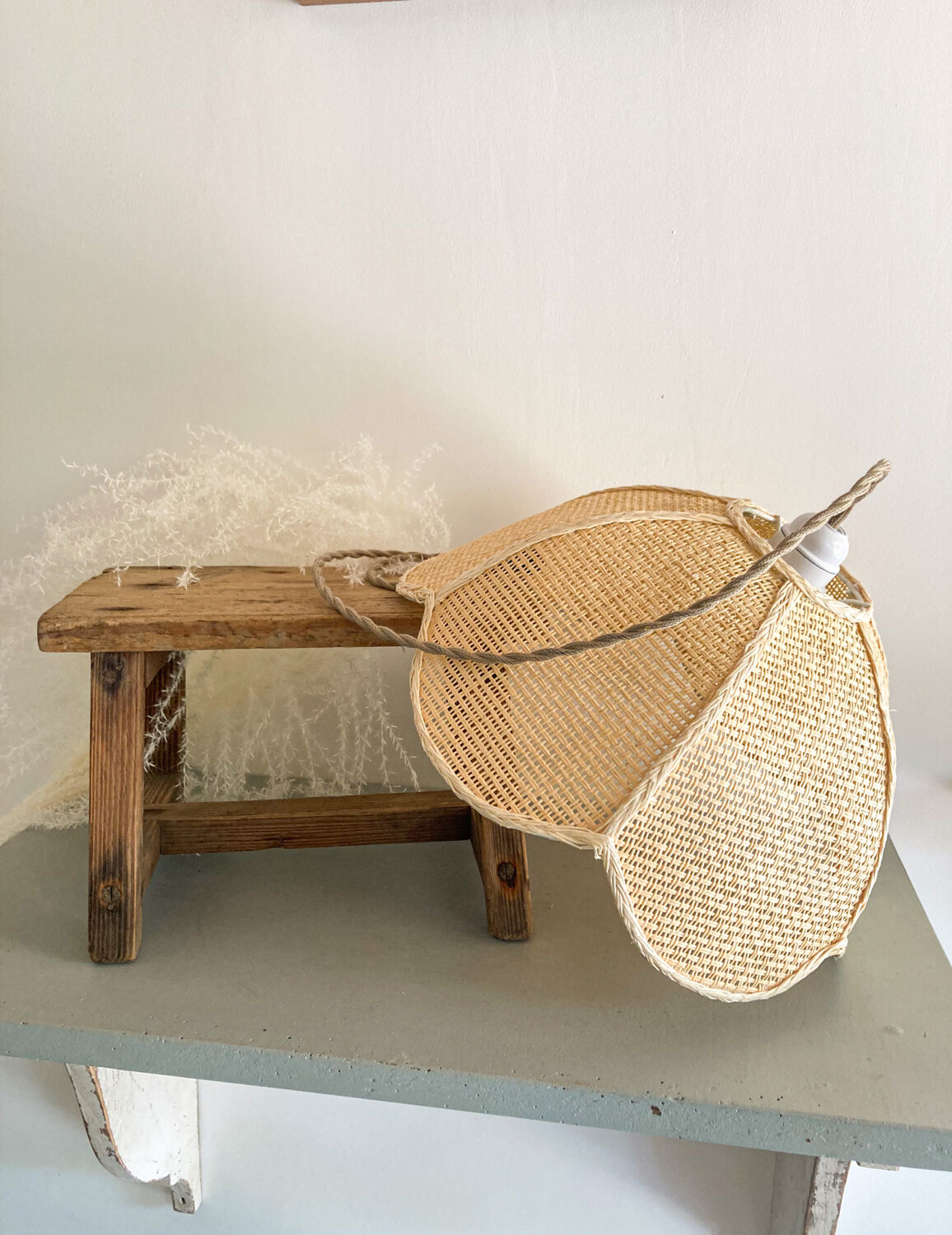 Suspension fleur en raphia