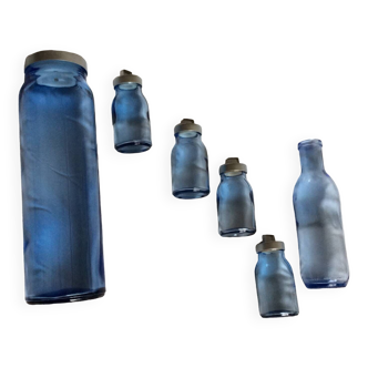 Lot de bouteilles verre bleu lagon