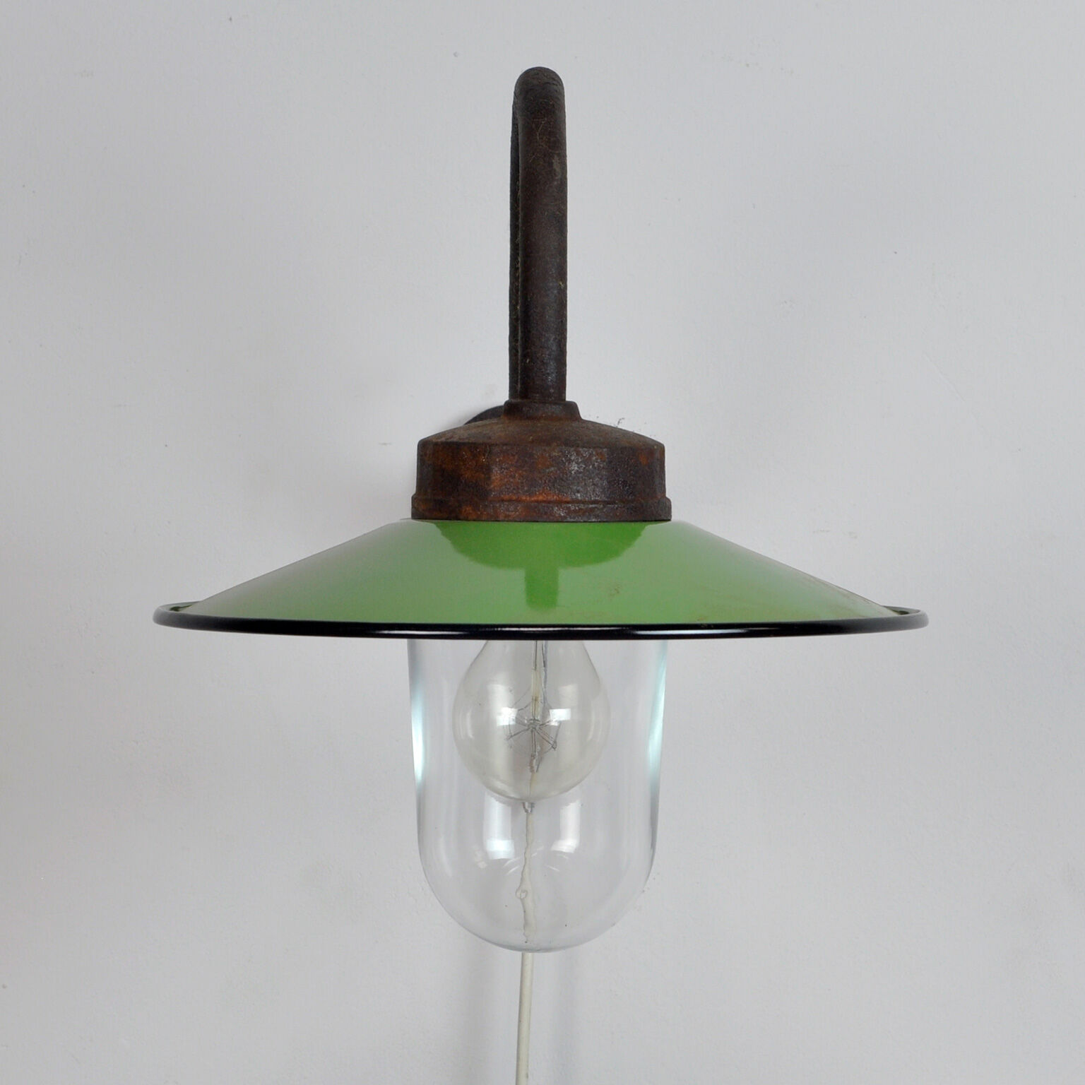 Outdoor lamp