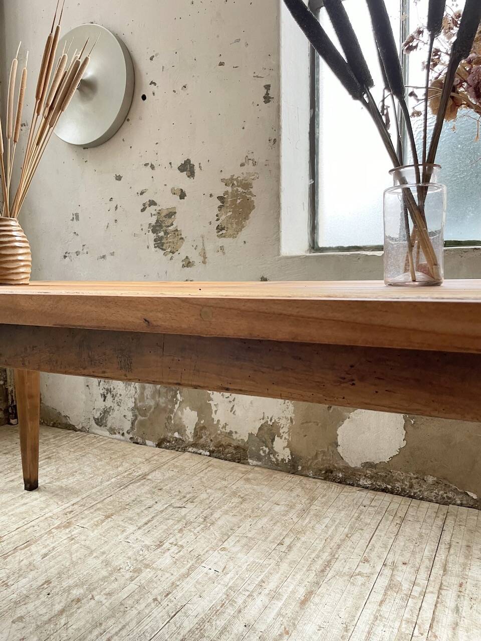 Farmhouse table with spindle legs 2m