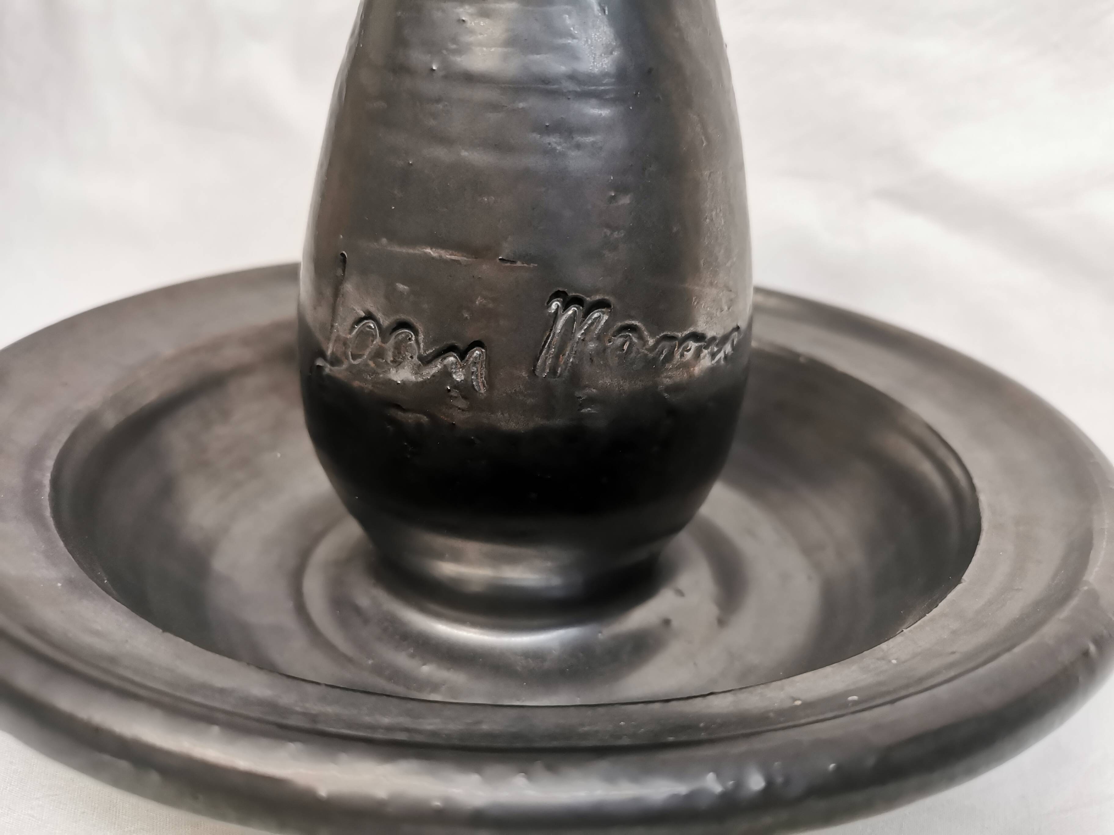Grand bougeoir, vase . céramique signée jean marais