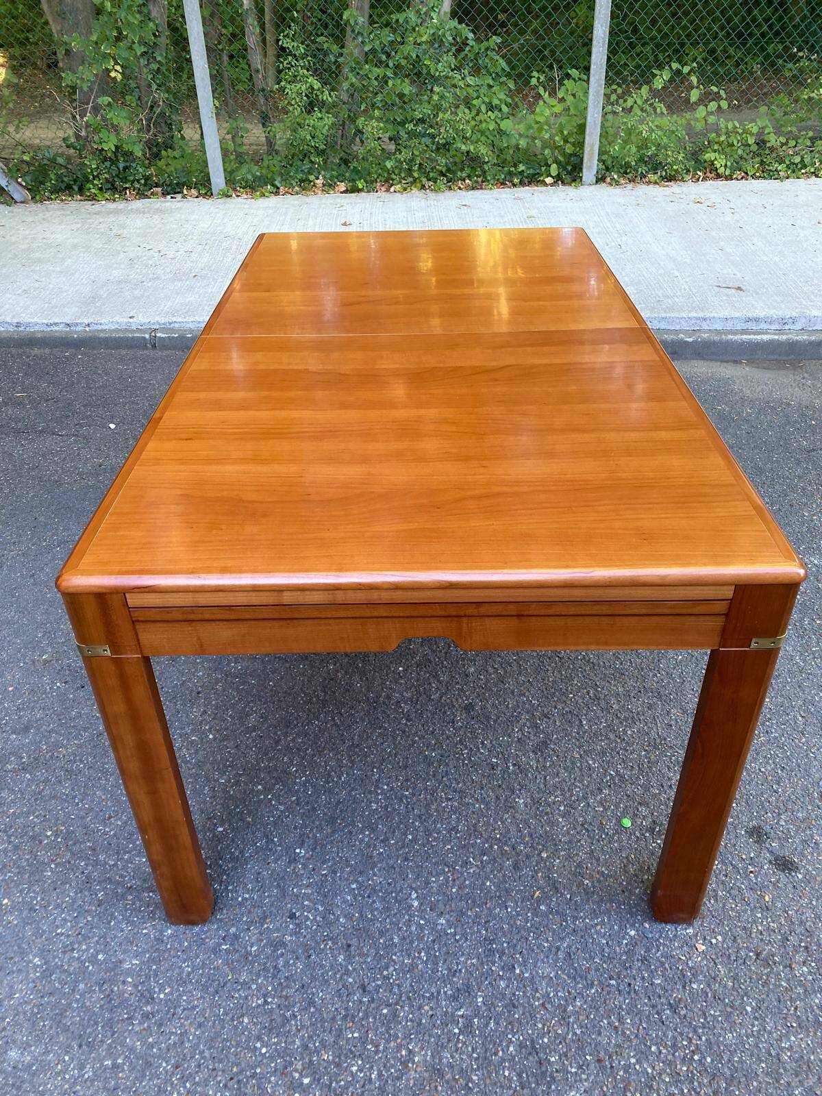 Scandinavian extendable dining table in honey-stained wood for 12 people 1990