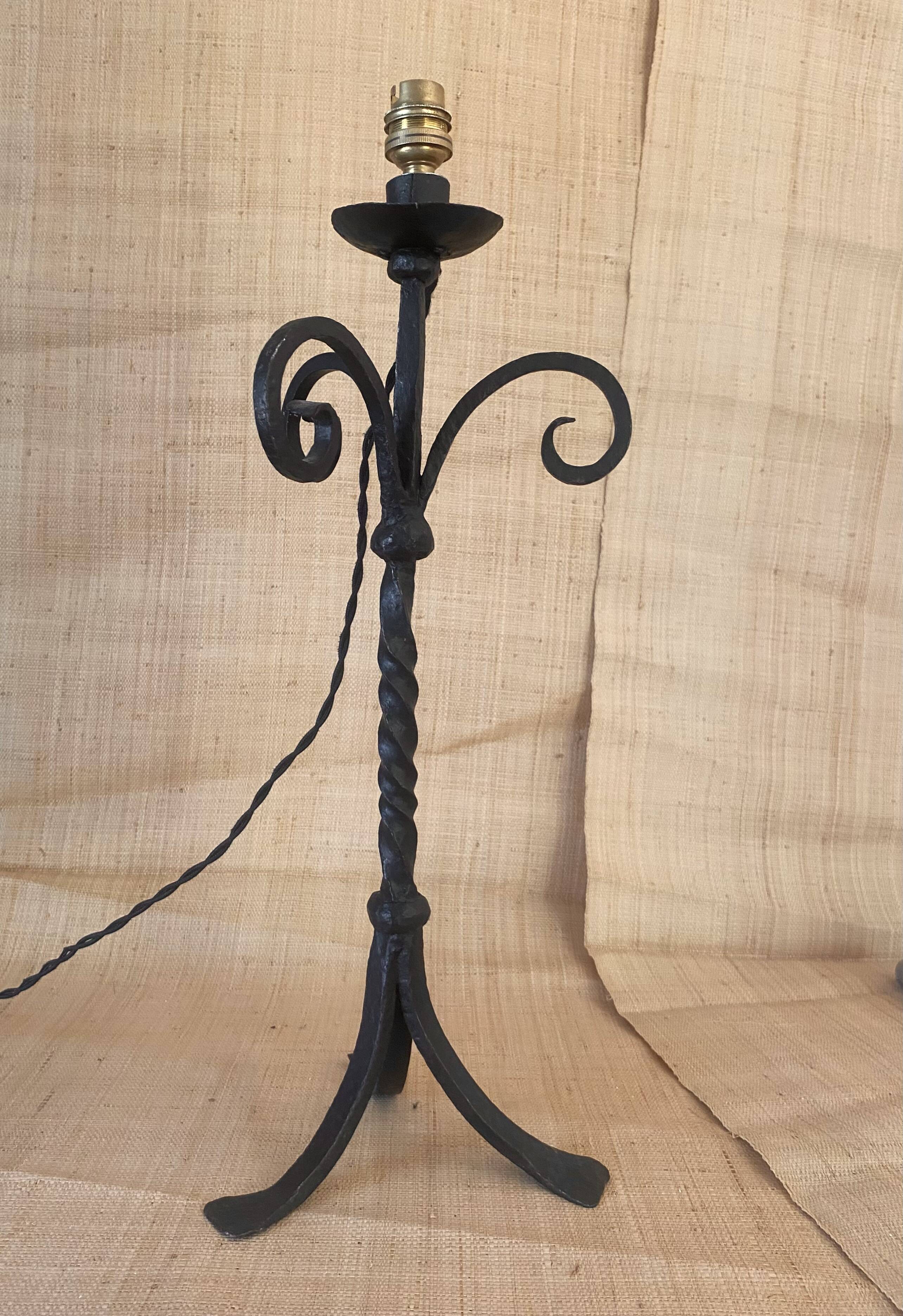 1970s wrought iron lamp, new 2m fabric cable, lampshade.