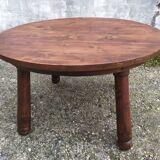 Table ronde brutaliste