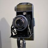 Camera bellows pontiac with his tripods