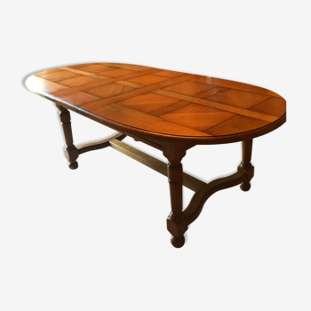 Oval checkered table in solid oak, 6 to 12 people