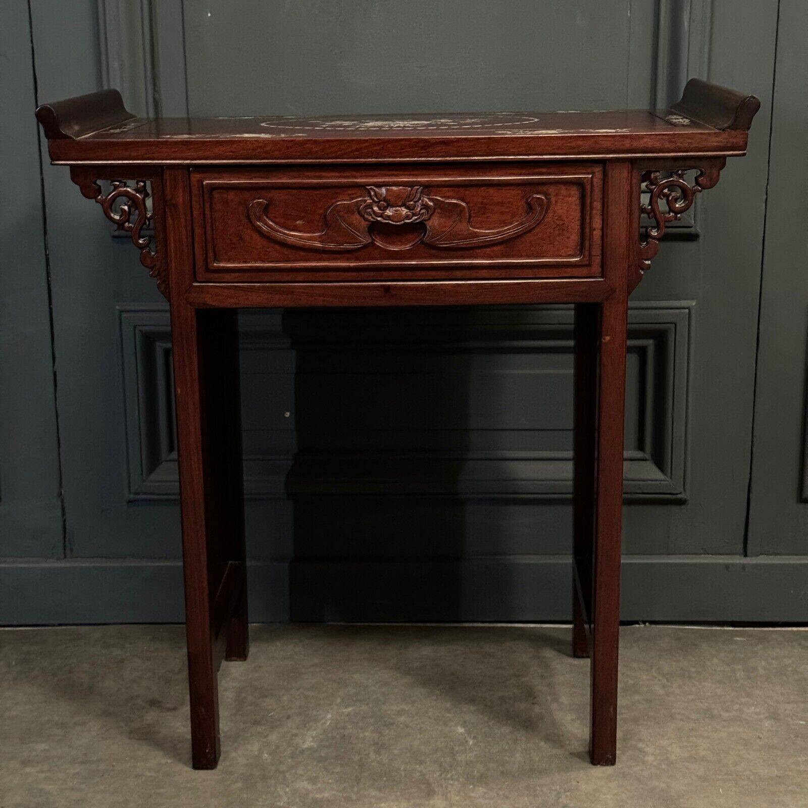Console en bois de fer Chine ou Indochine début XXe incrustations nacre