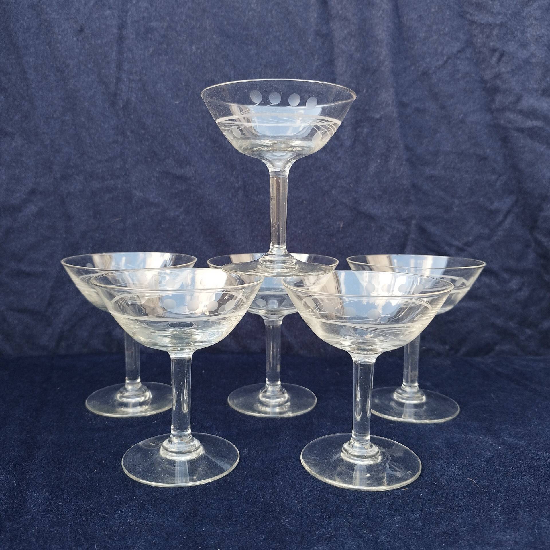7 coupes champagne verre frise ciselée