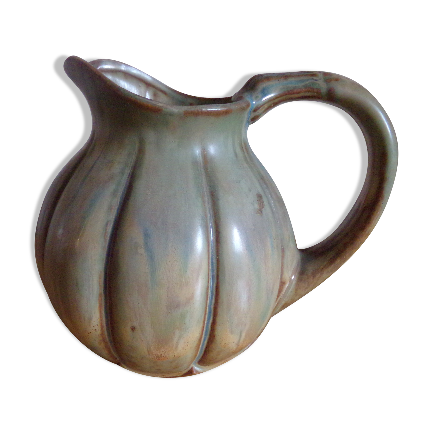 Pitcher in sandstone