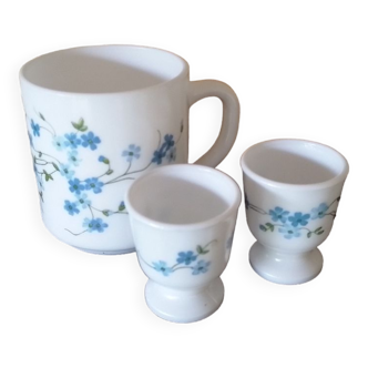 Vintage arcopal mug and egg cups