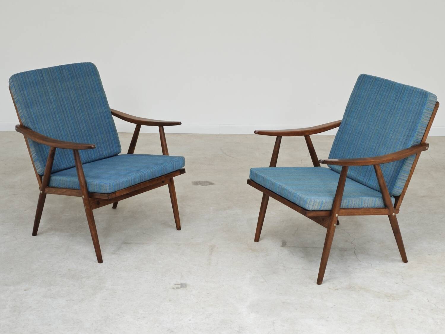 Pair of blue boomerang armchairs by Antonin Suman for Ton (Thonet) 1960