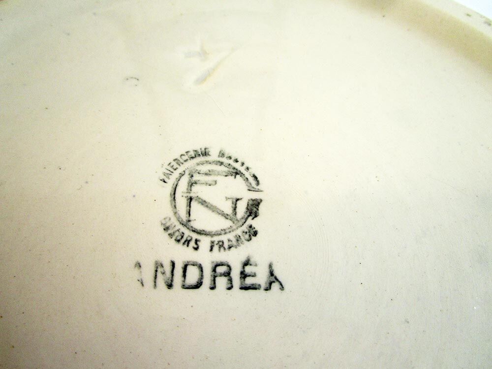 Givors earthenware soup pot