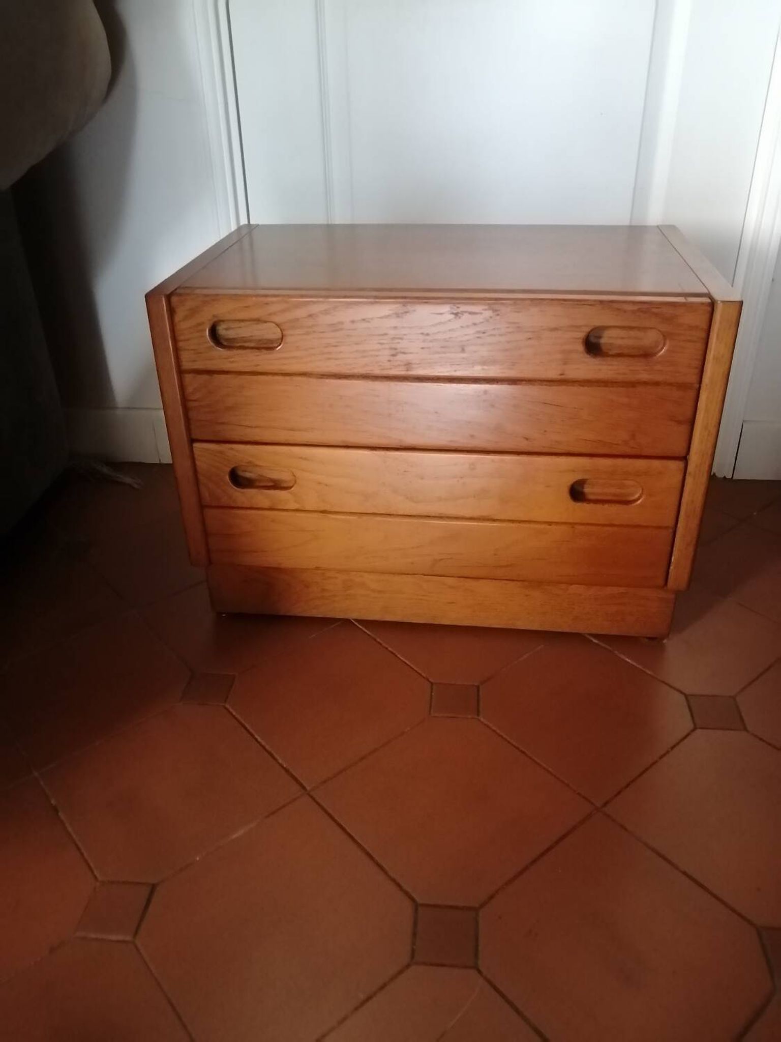 Vintage chest of drawers from the 70s/80s