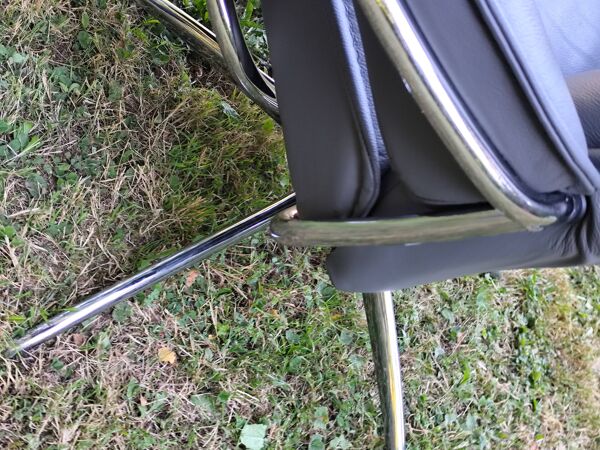 Fauteuil stressless modèle city avec repose pieds pouf gris