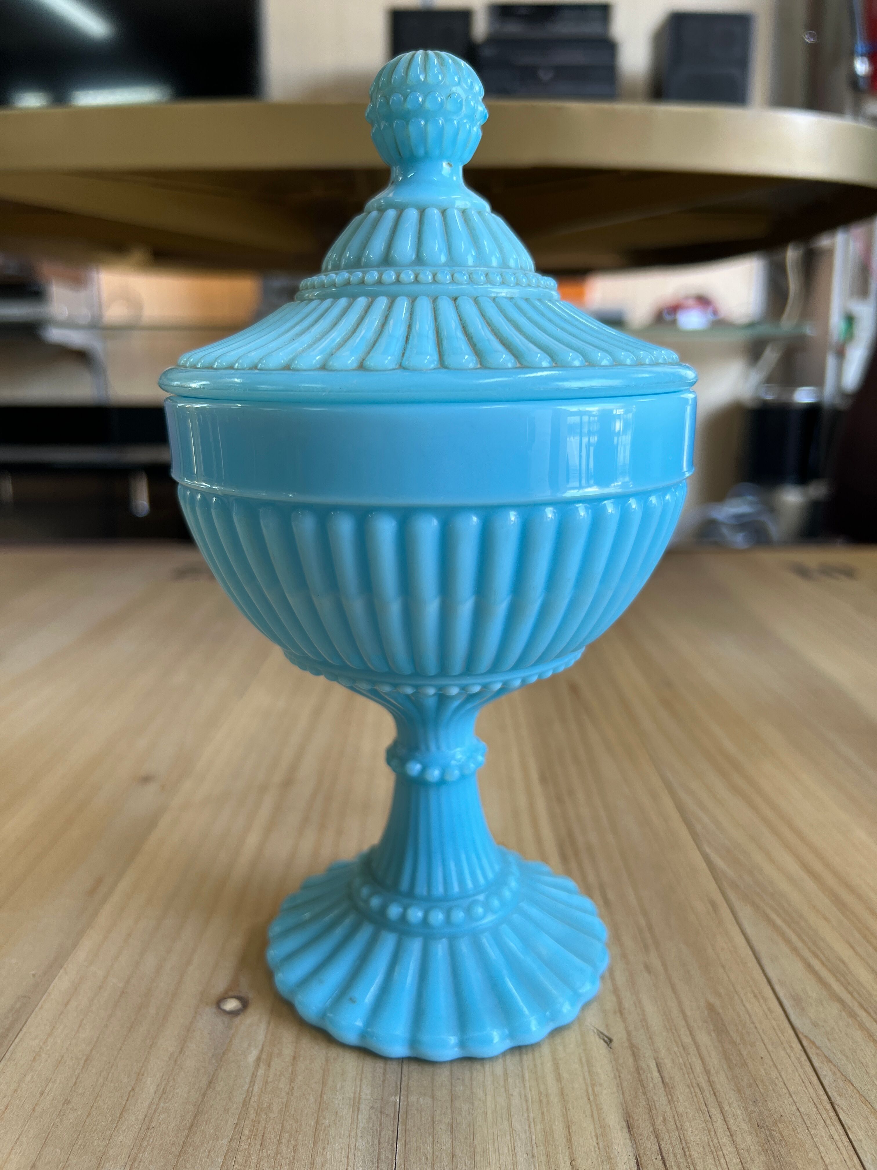 Turquoise blue opaline pot
