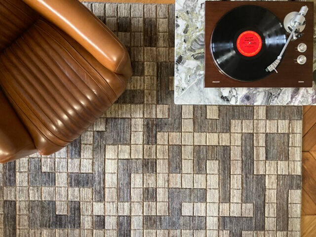 Modern wool rug 192x150cm