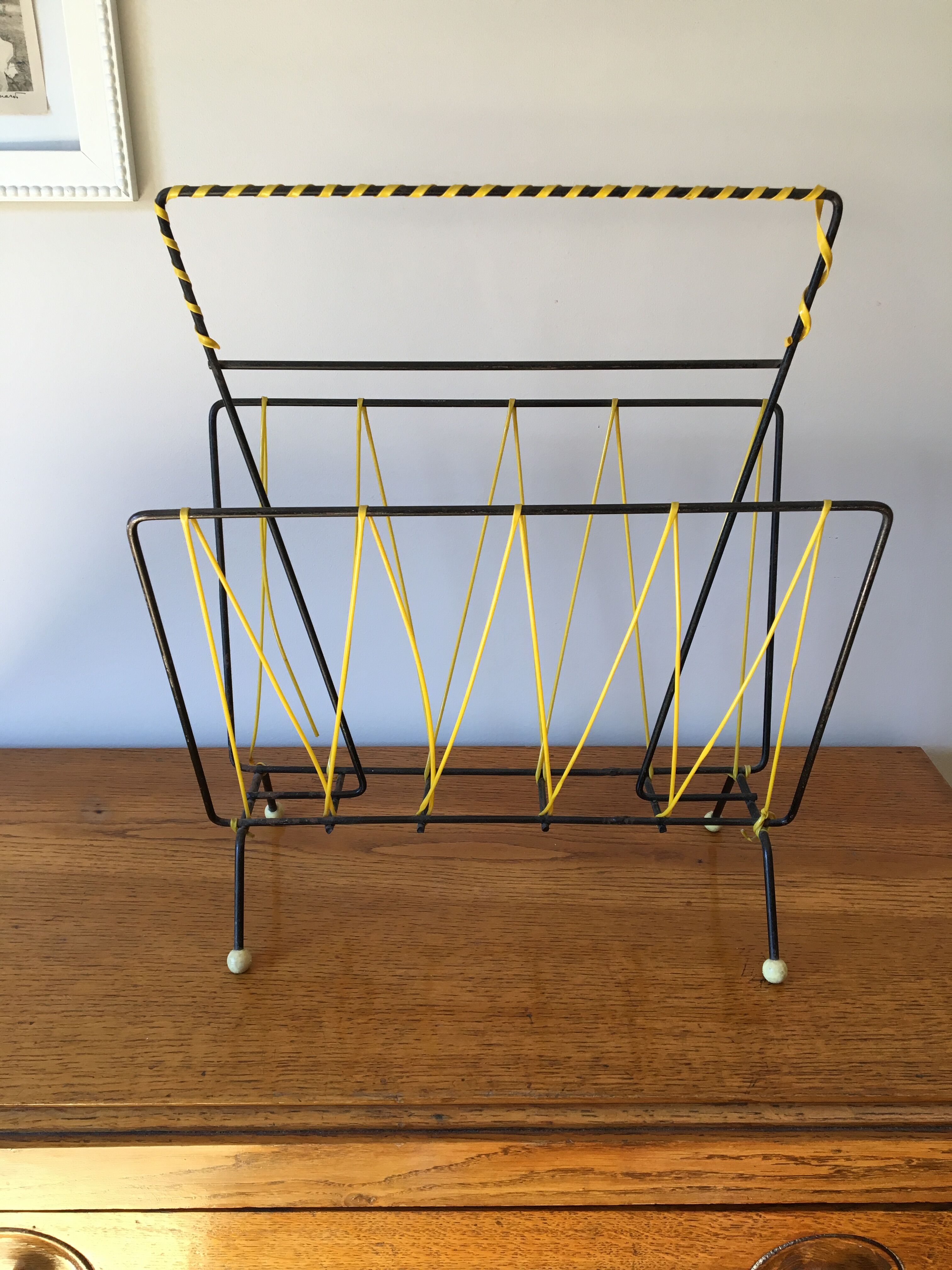 Magazine rack vintage 60
