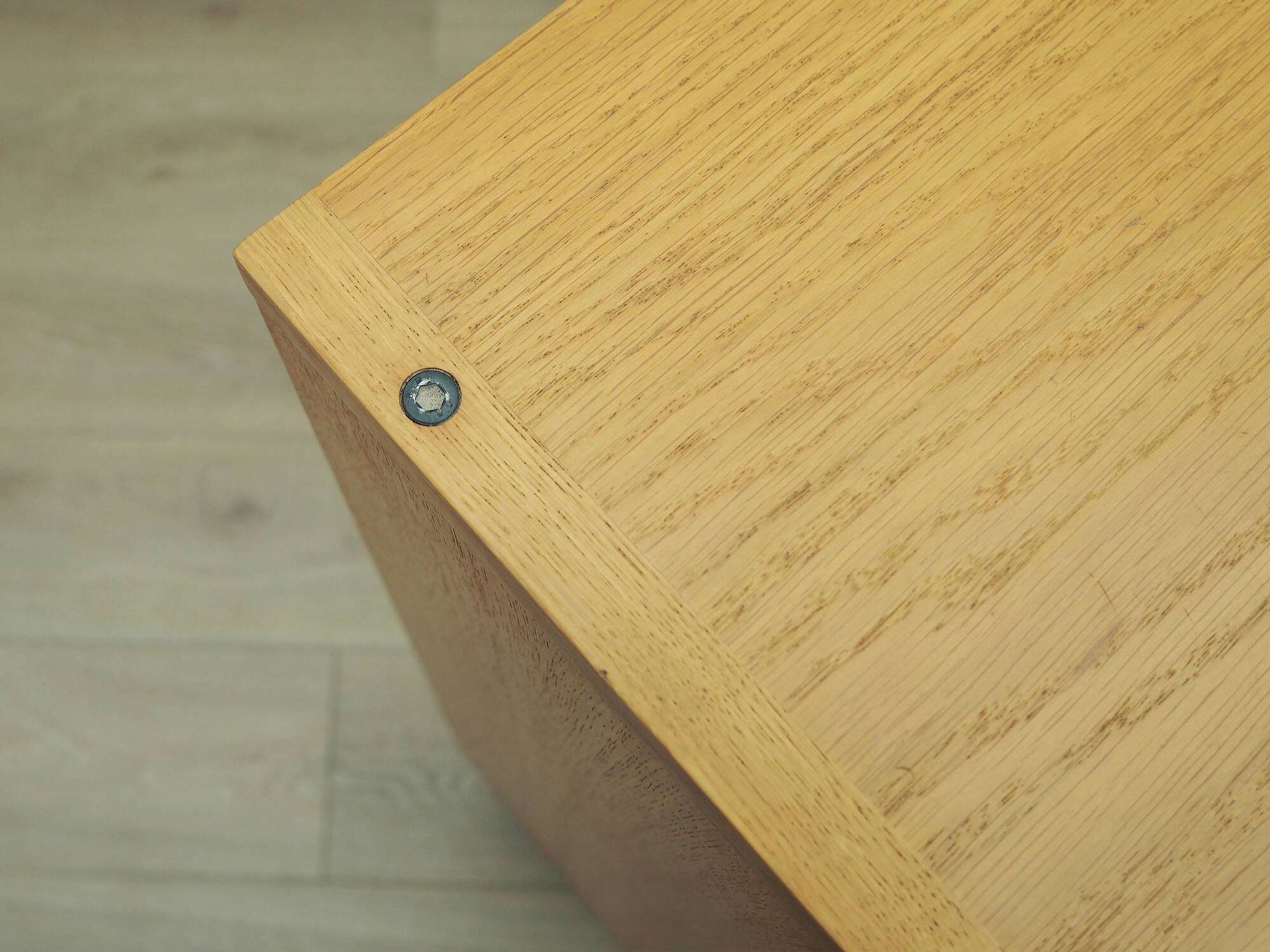 Meuble en frêne, design danois, années 1970, production : Danemark