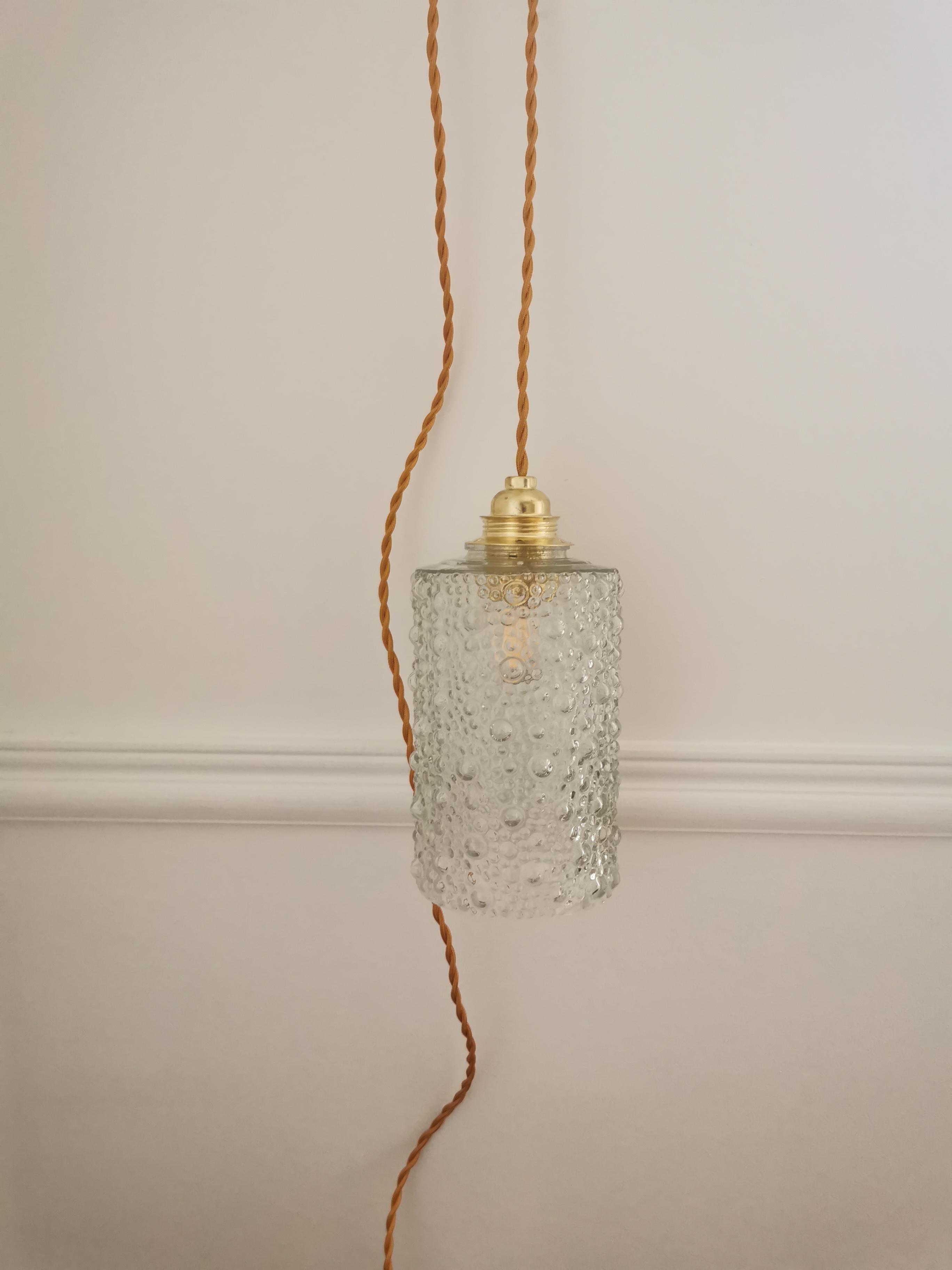 Soaked glass pendant lamp