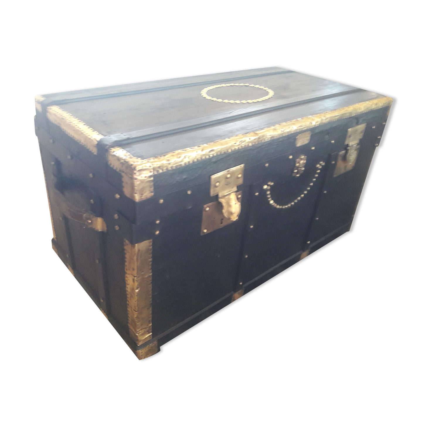 old trunk Lavolaille