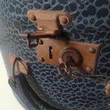 Old hat box