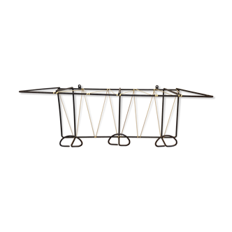 Scoubidou shelf racks