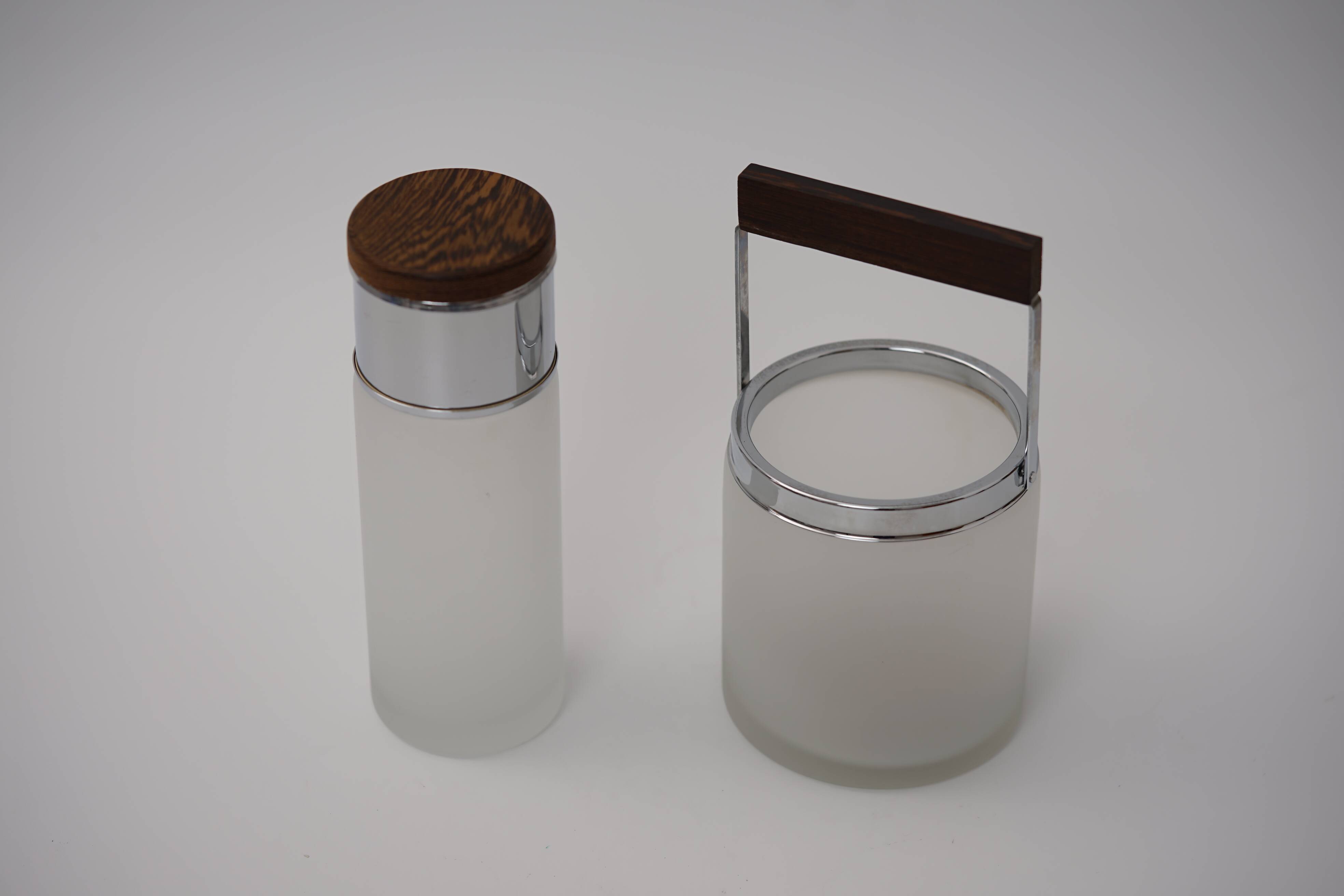 Mi Century Modern Cocktail Shaker and Ice Bucket