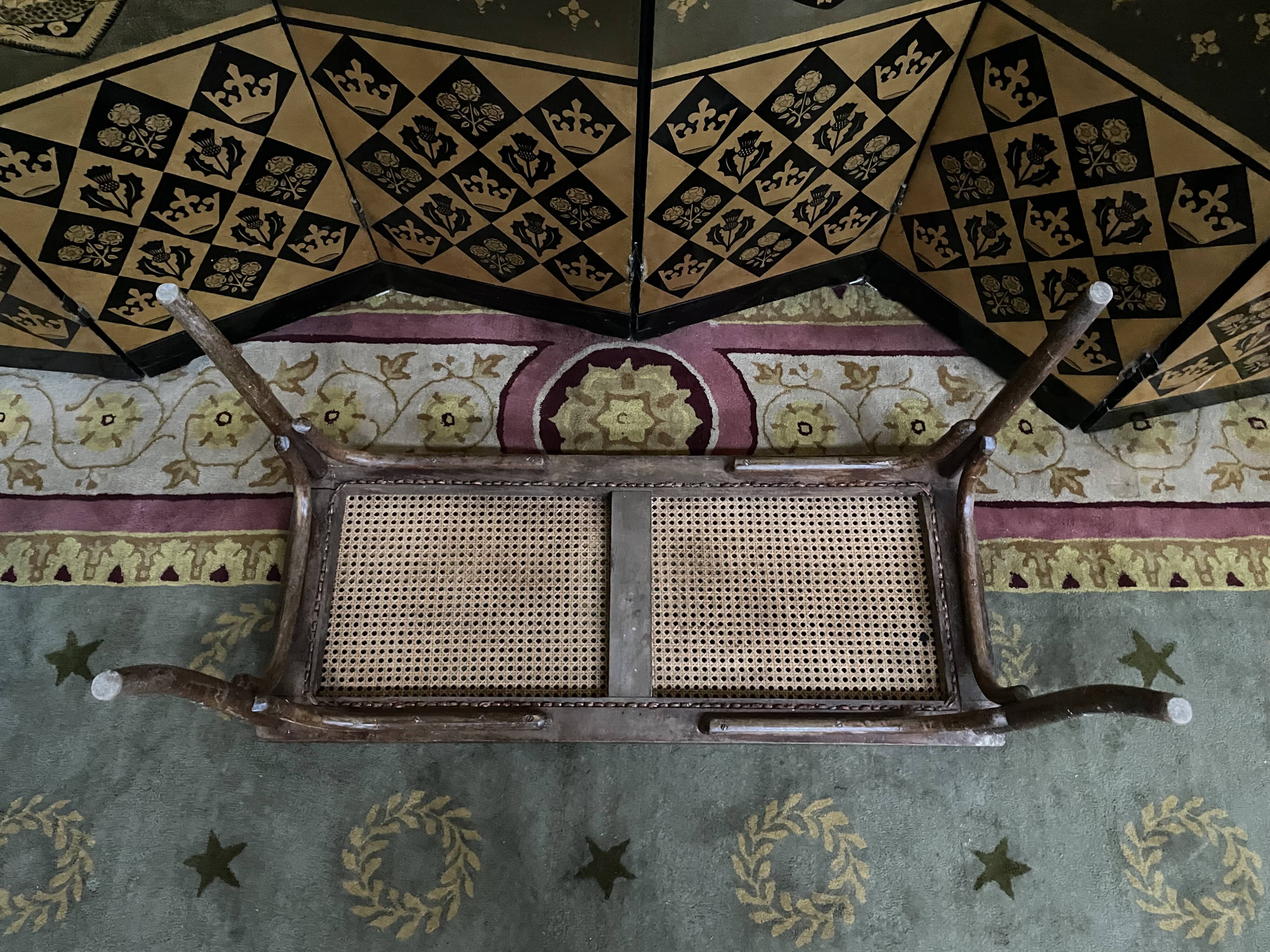 Piano bench in cannage