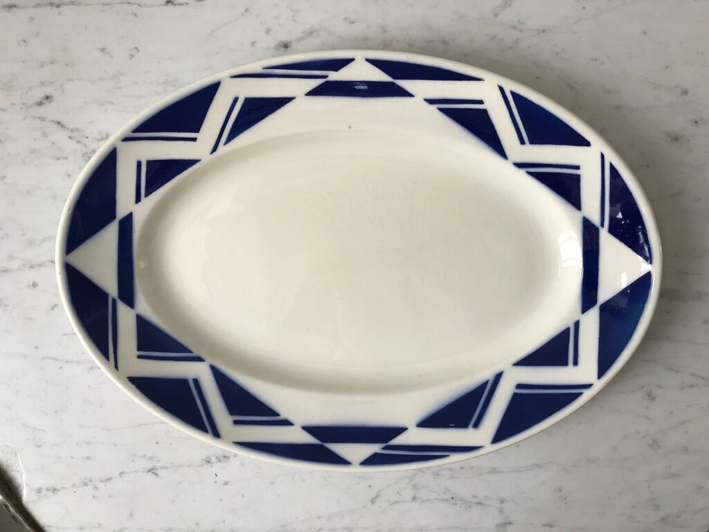 Oval flat Badonviller art deco 30s