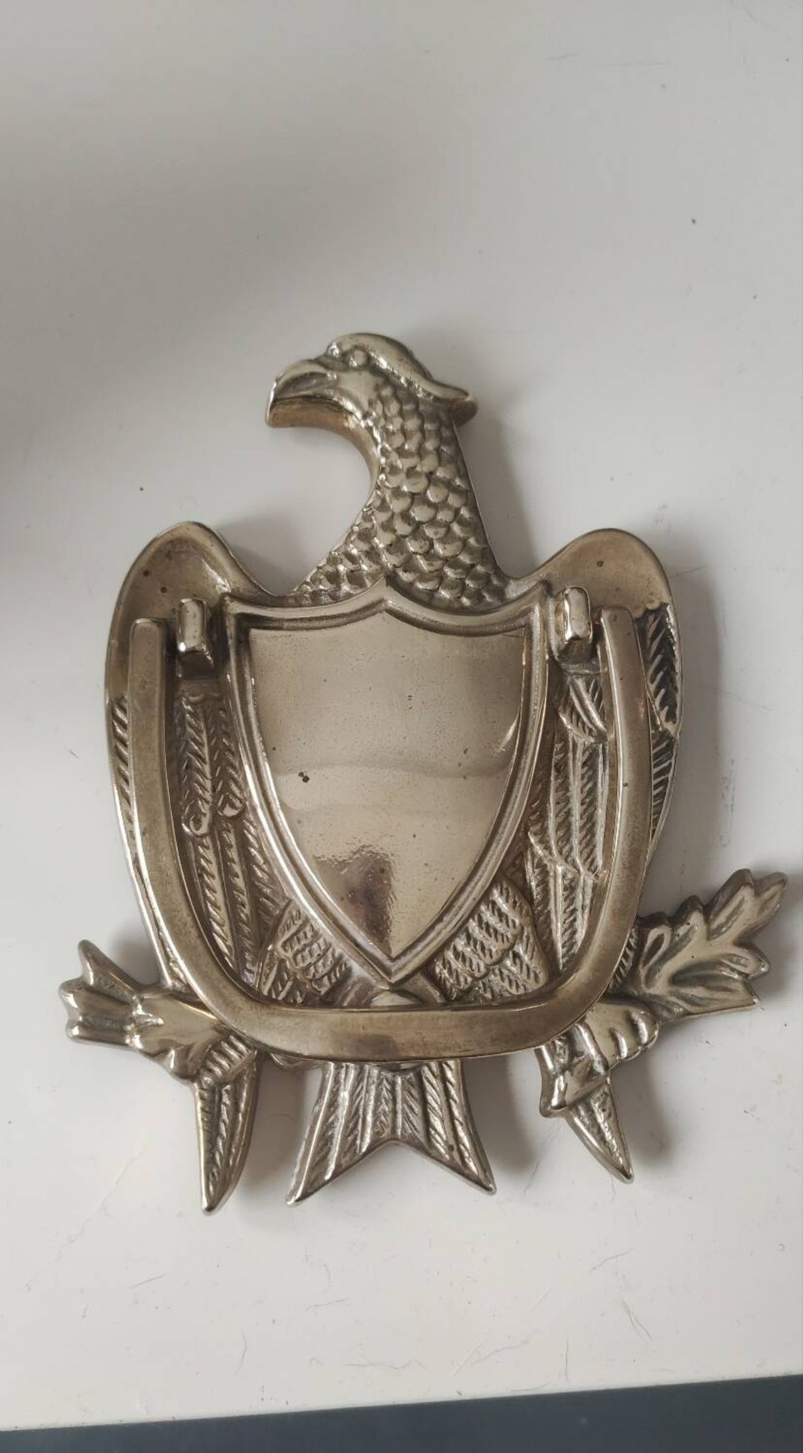 Door knocker/American bald eagle. Made of solid brass. Dimensions 15 x 10.