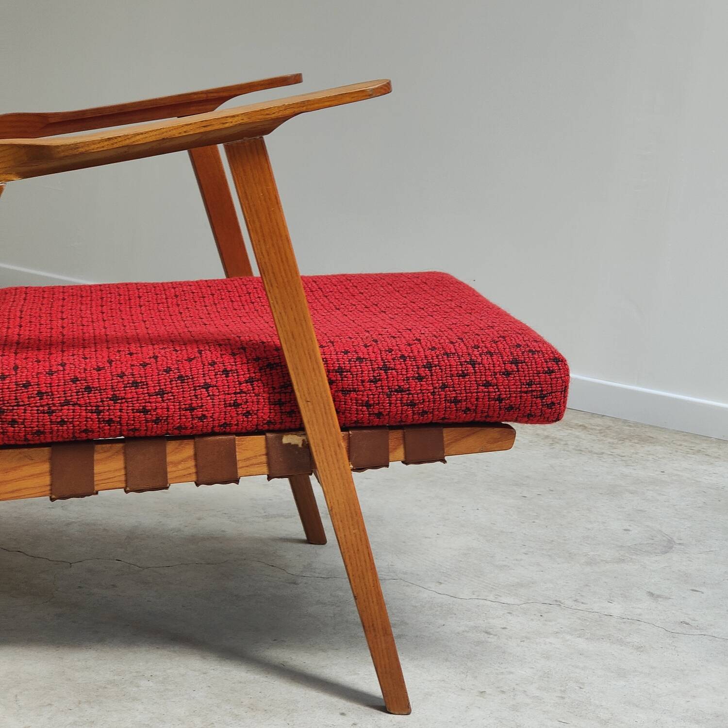Pair of armchairs in mottled red and wood by Uluv, former Czechoslovakia 1960