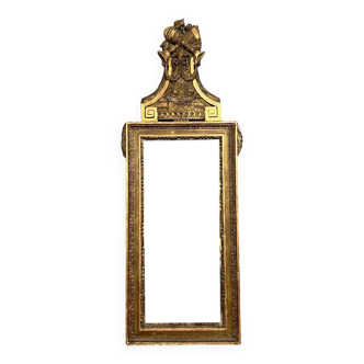 Italian Louis XVI period mirror in gilded wood circa 1780-1800