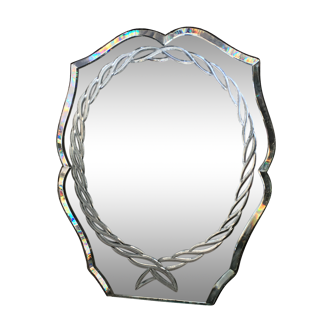 Miroir biseauté et ciselé 27x33cm