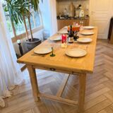 Solid oak farmhouse table with 2 drawers