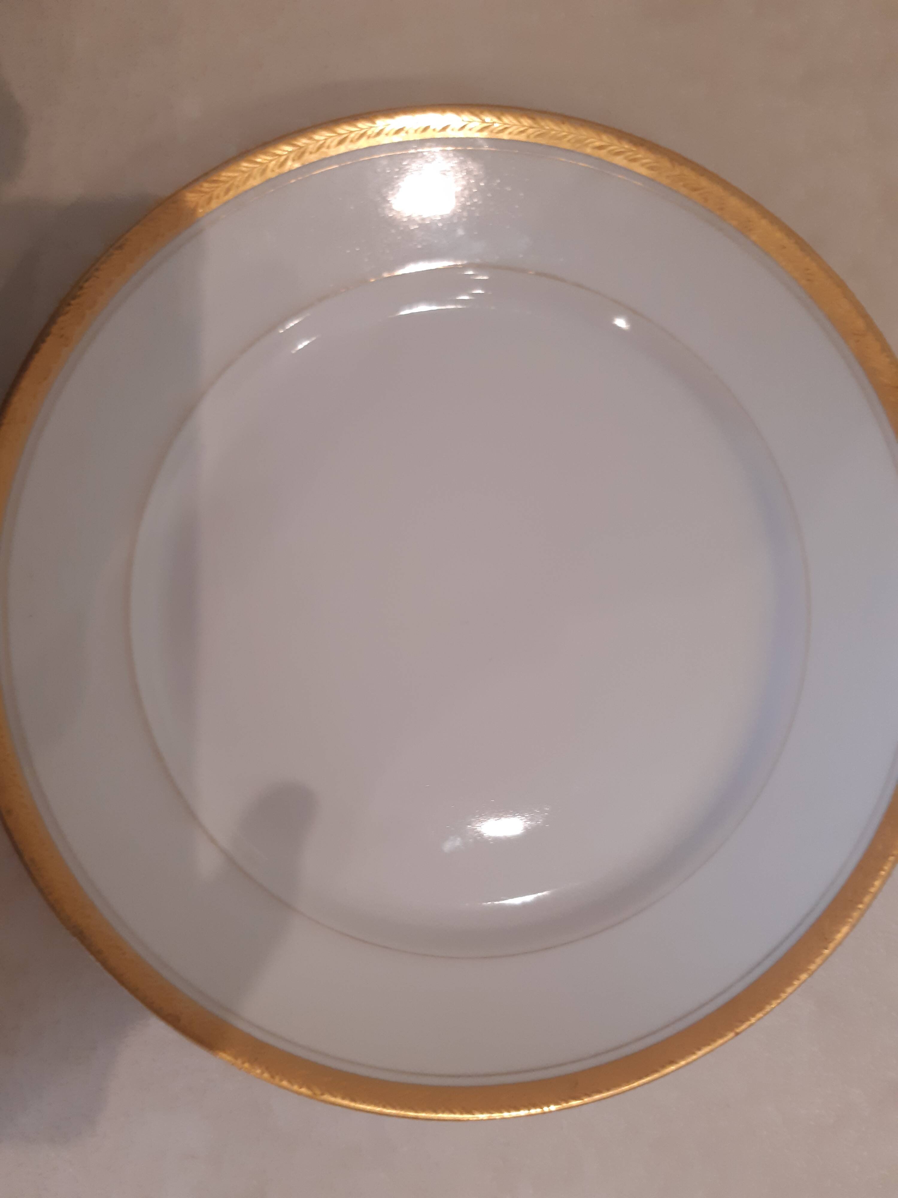 Porcelain plate with gold trim