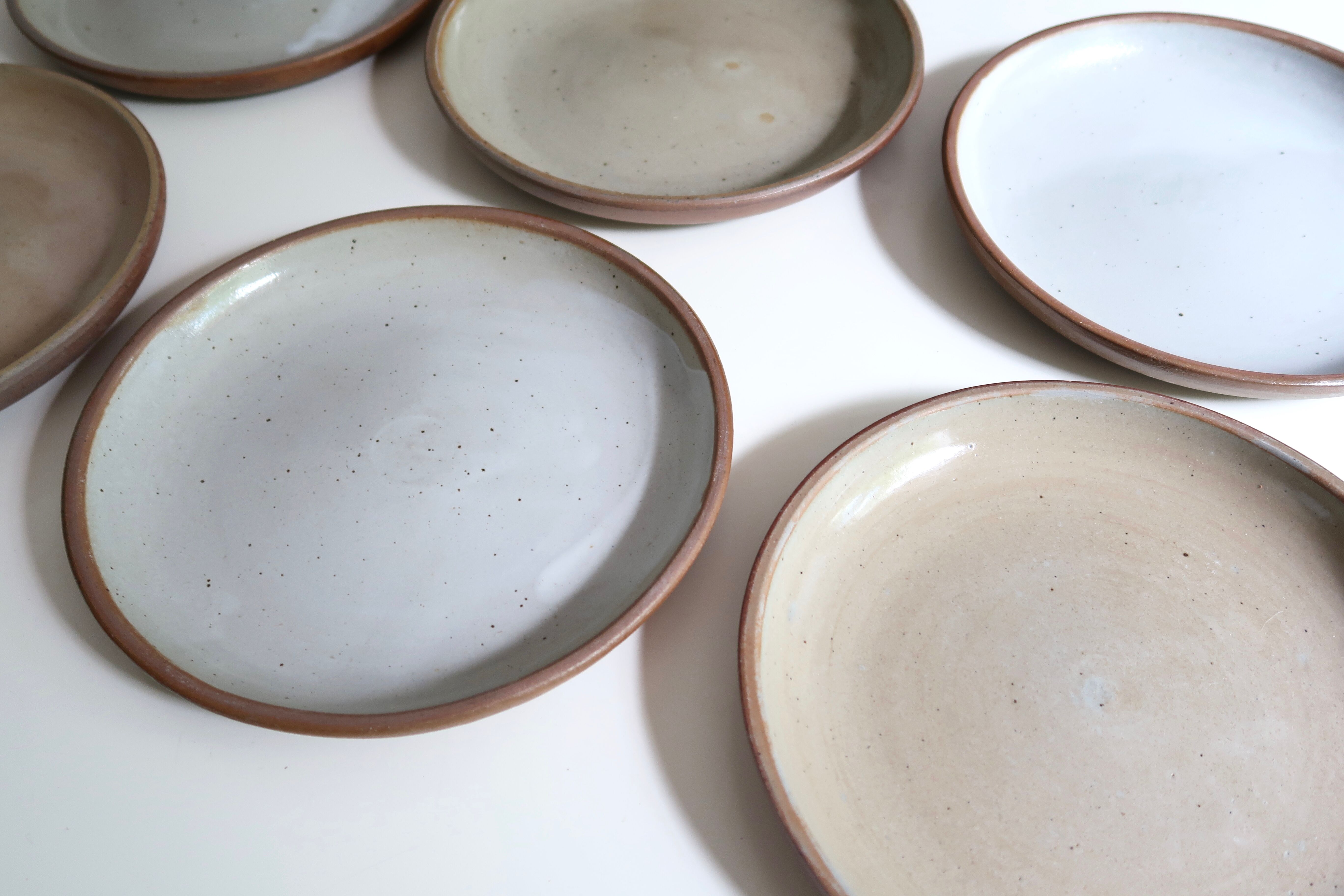Six stoneware dessert plates, 70s