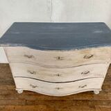 Commode galbée en chêne fin XVlllème