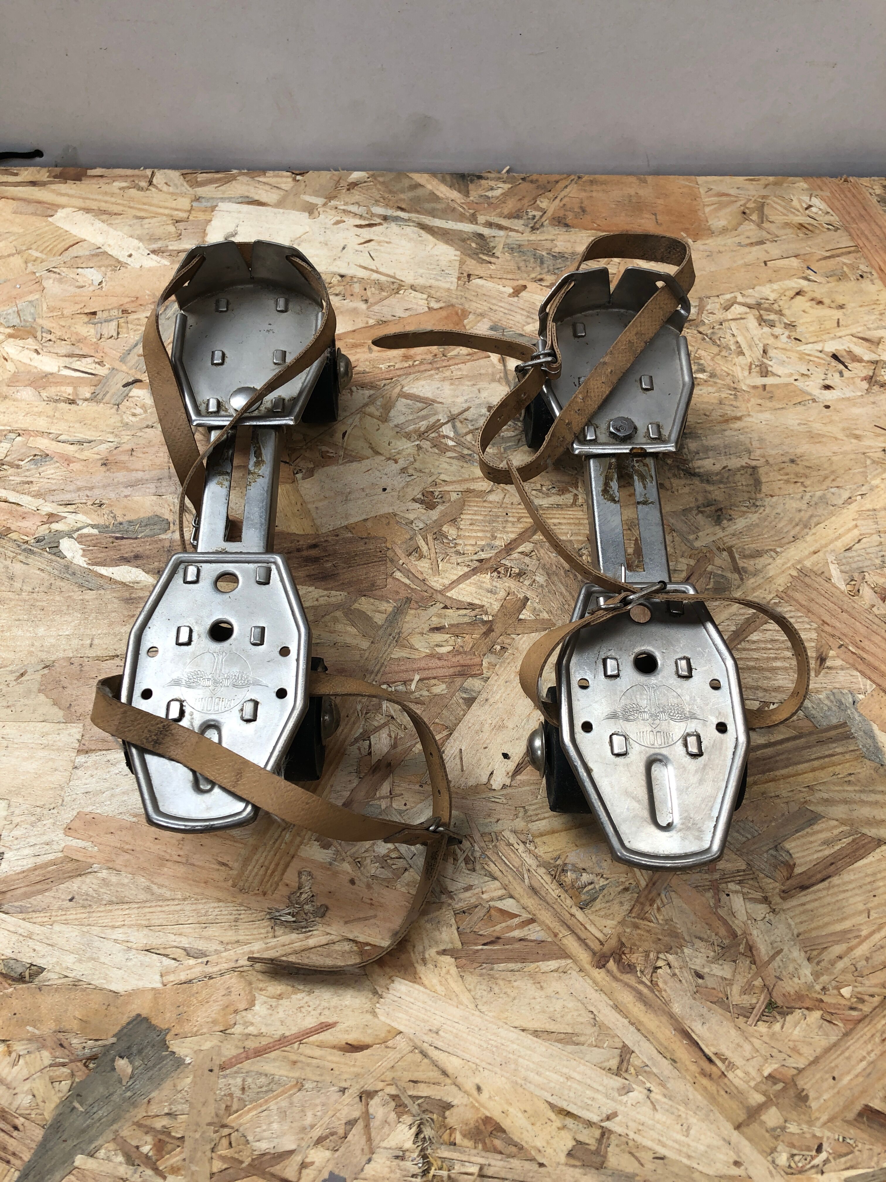 Old pair of roller skates midonn metal grey + straps vintage leather