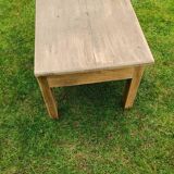 Petite table basse bois brut
