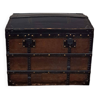Old trunk