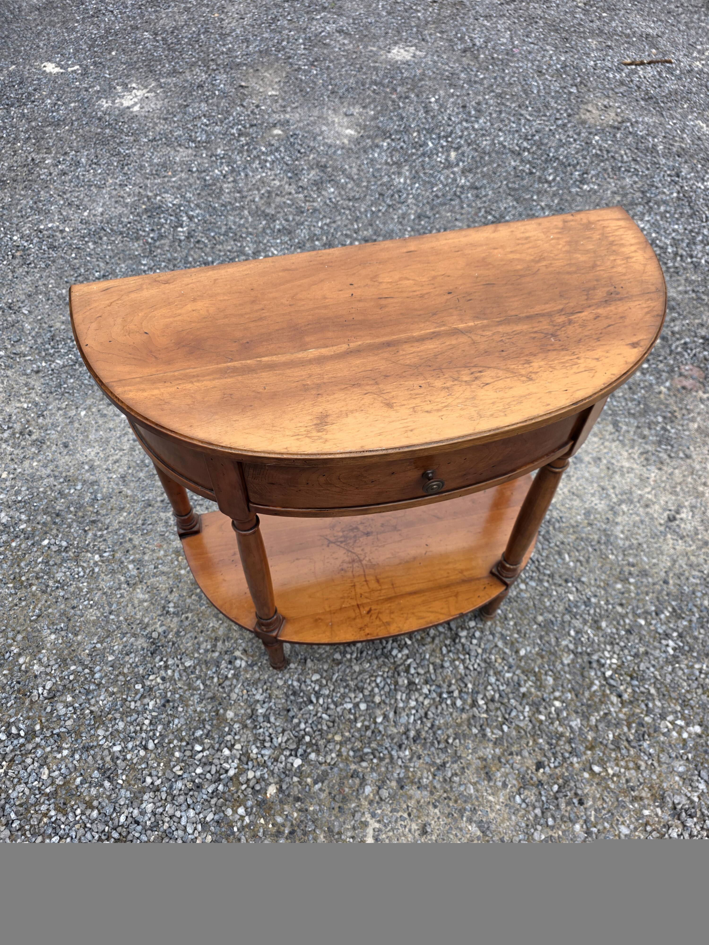 Half-moon console in solid cherry wood