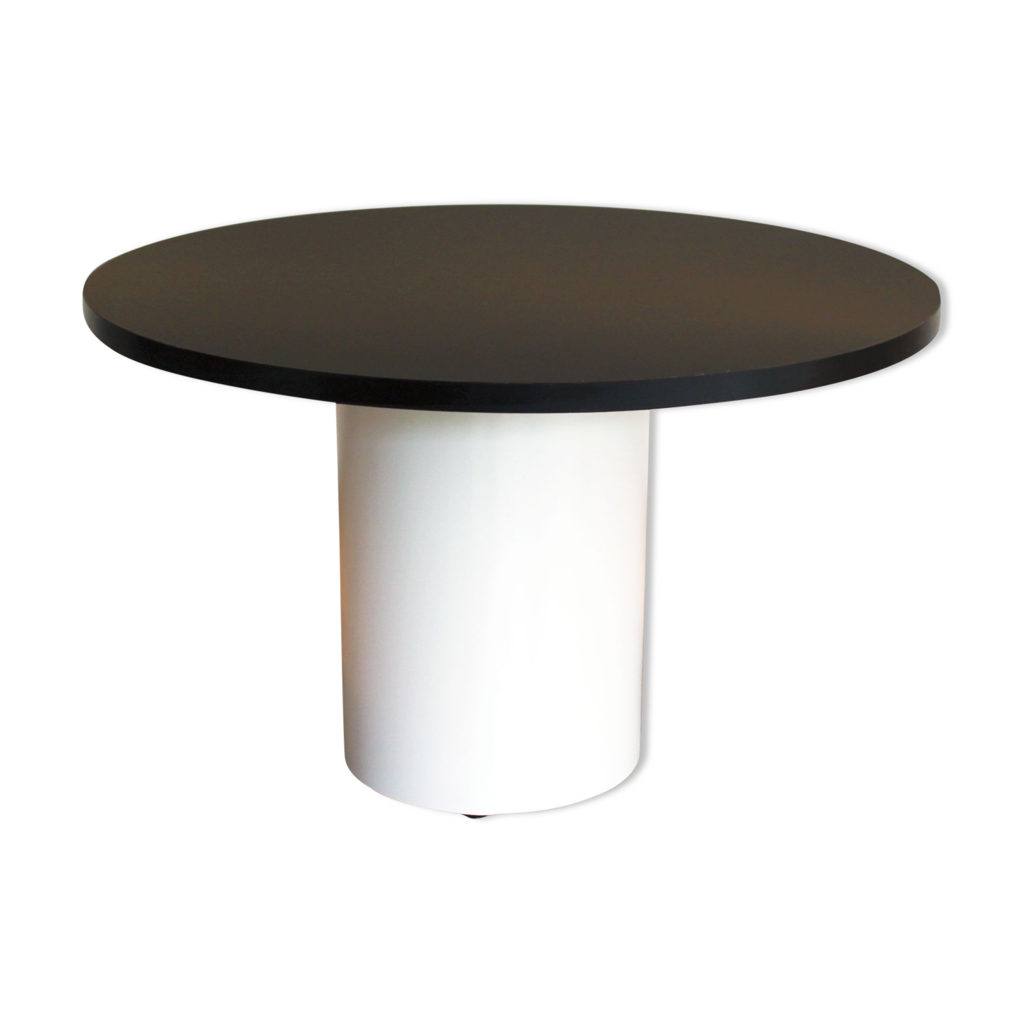 Table Georges Quay Plaza by Carrel Woodwork