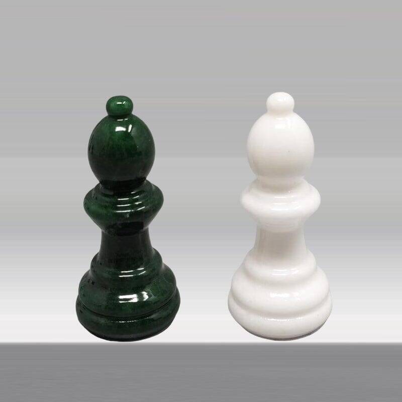 1970s Italian Volterra Alabaster Chess Set in Rare Forest Green and White