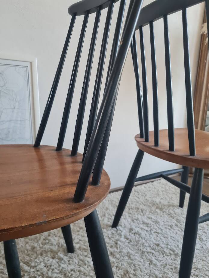 Pair of Scandinavian chairs model Fanett by Tapiovaara