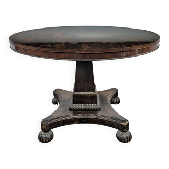 English guéridon table with a tilting top in mahogany, late 19th century.