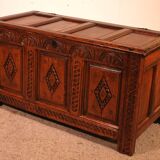 Coffre en chêne du 17° siècle anglais