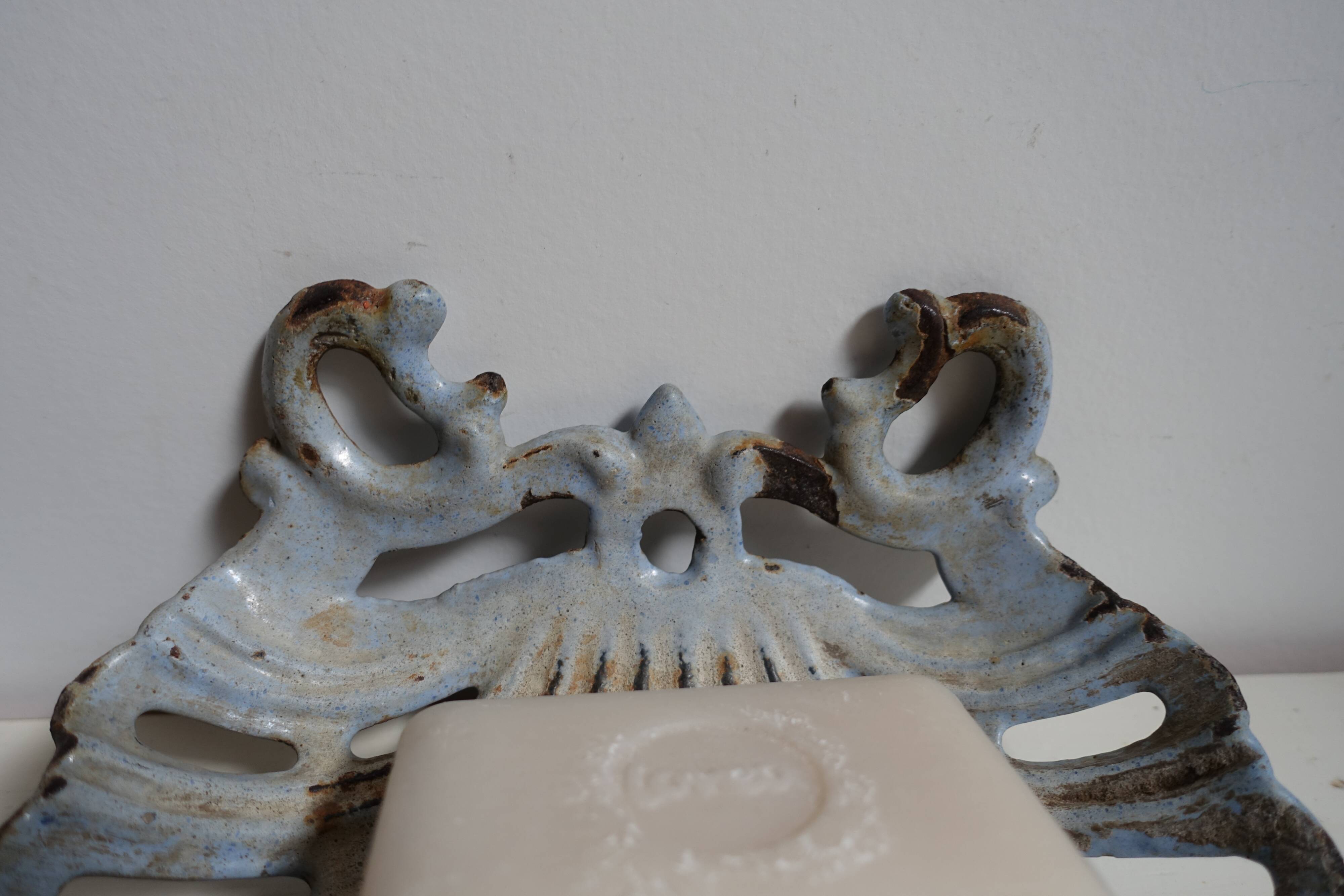 Cast iron soap dish