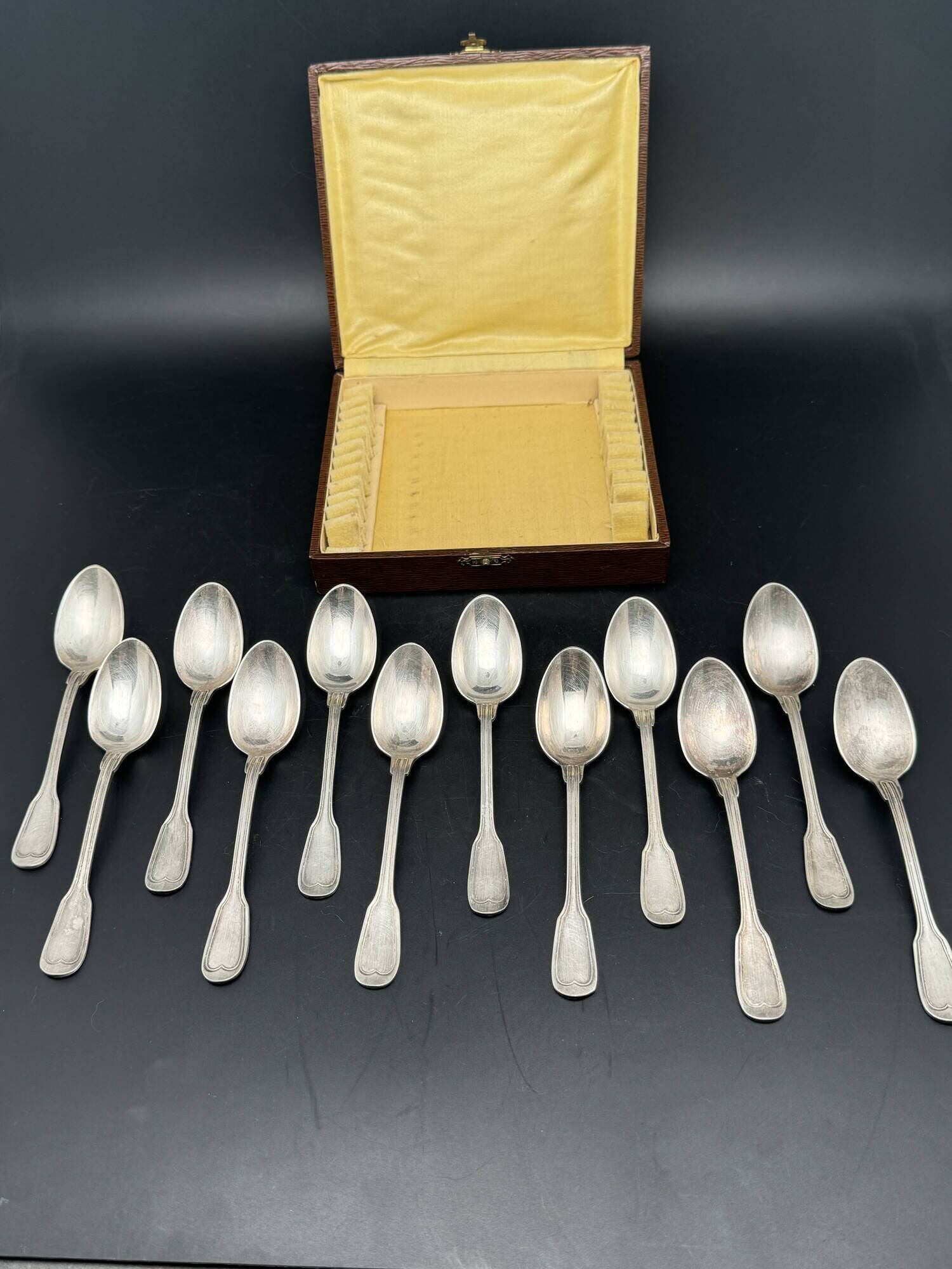 White metal (silverware) dessert spoons in original box – 1224b8